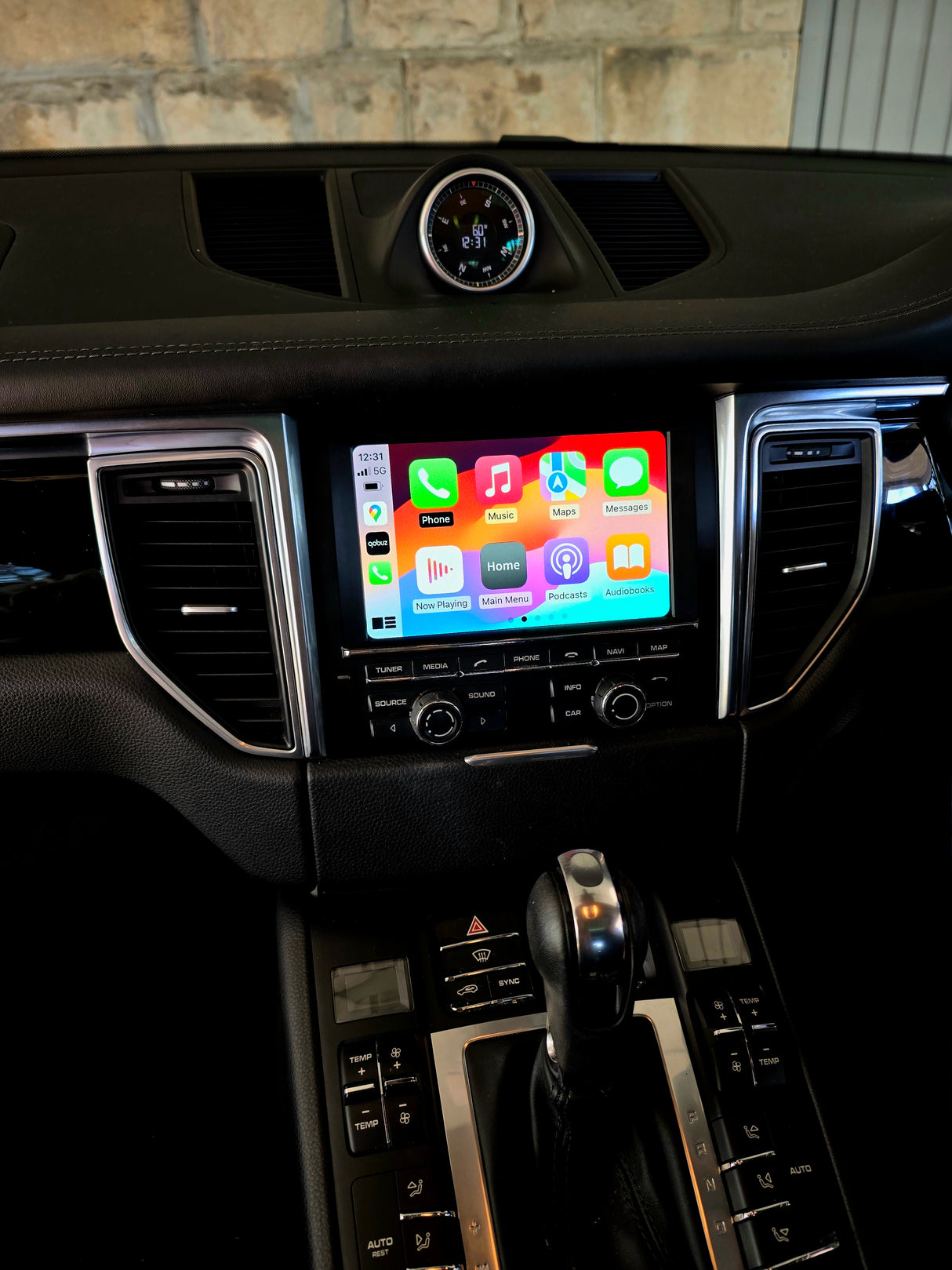 Porsche 2010–2016 PCM 3.1 Wireless Apple CarPlay & Android Auto MMI Integration Kit