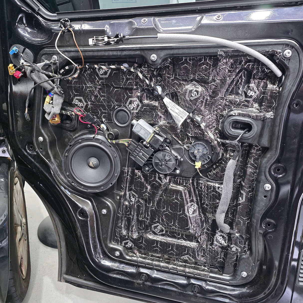 Volkswagen T6.1 HELIX Ci3 vehicle specific speaker upgrade package – MC Audio Sydney