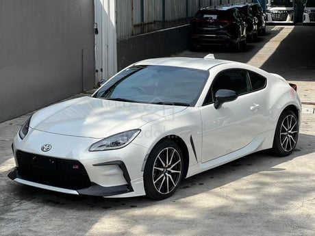 Toyota GT86 and GR86 premium sound system upgrade with HELIX DSP amplifier, premium speakers, custom subwoofer, Apple CarPlay and dashcam installation by MC Audio Sydney.