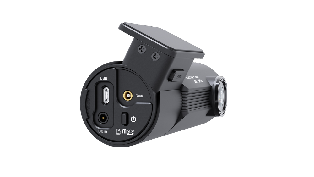 High resolution front camera engineered for sharp and detailed road footage.
