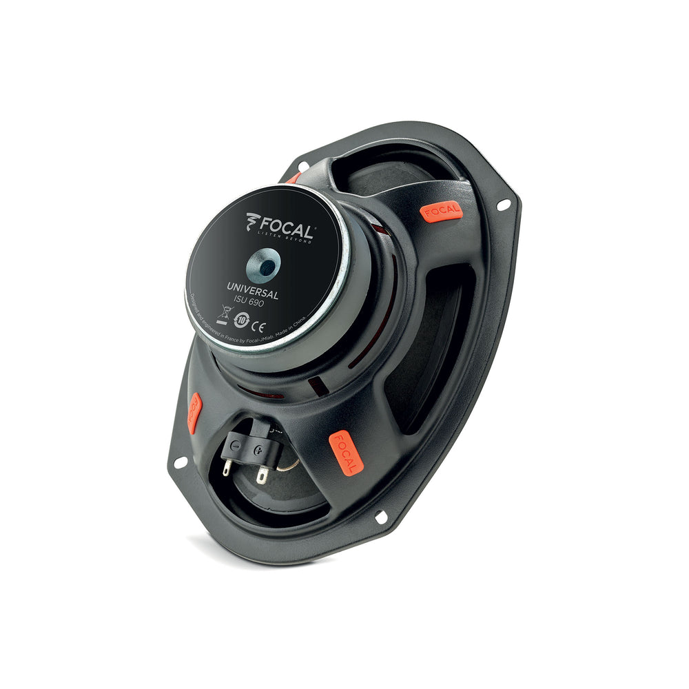 Precision inverted dome tweeter with dedicated crossover for smooth and controlled high frequencies.
