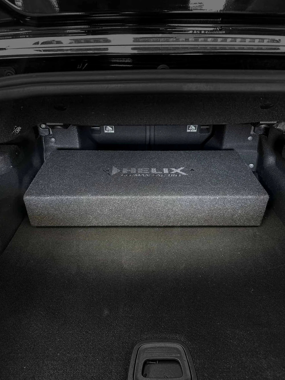 HELIX IK ES10.1-DVC2 10 inch vented subwoofer enclosure full product view – MC Audio Sydney